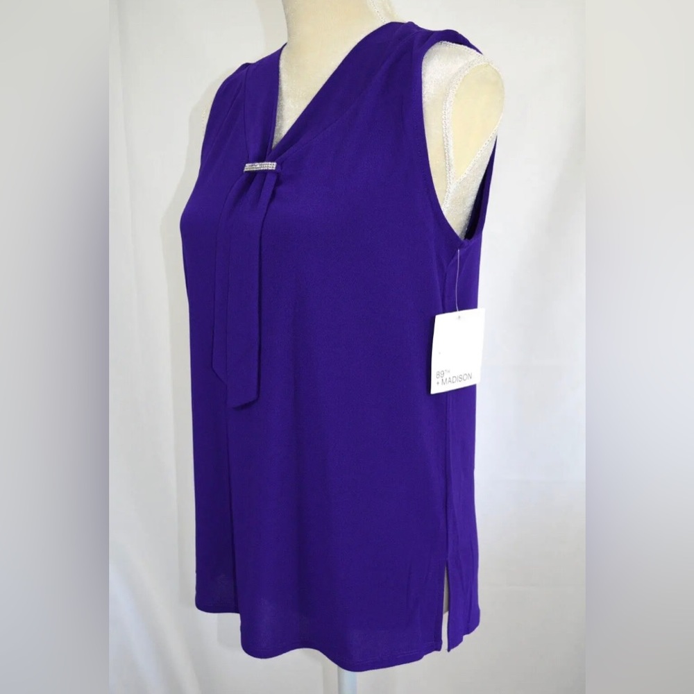 NEW w/TAG 89th & Madison Purple VNeck Stretch Pullover Rhinestones detail Top ,S